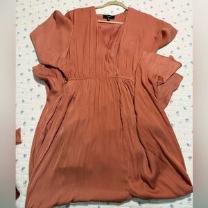 Aaka Brand Satin Maxi Dress with Slit V neck Size Small coral apricot color